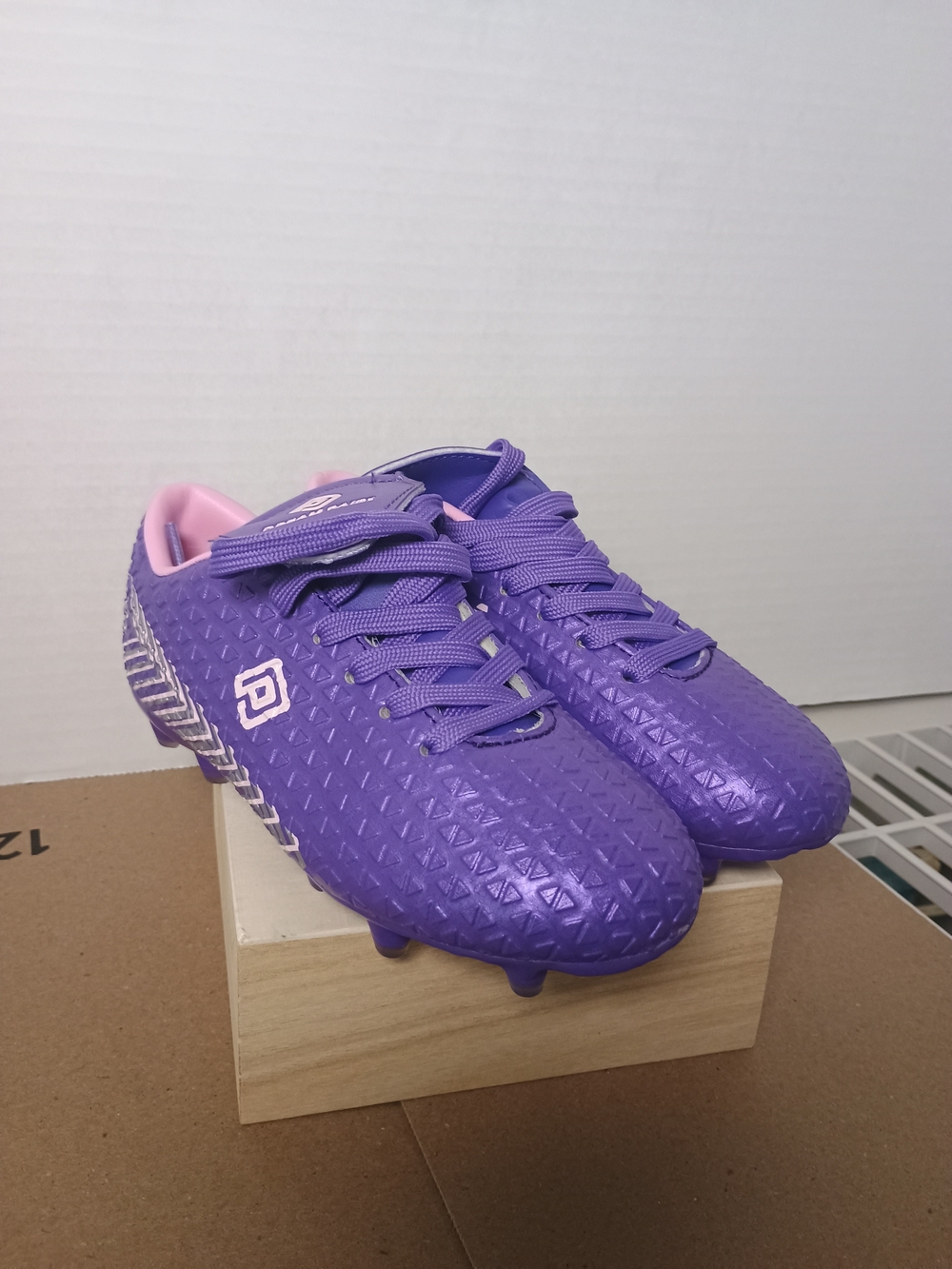 Dream Pairs Soccer Cleats Purple & Pink Baby US 12 Like New